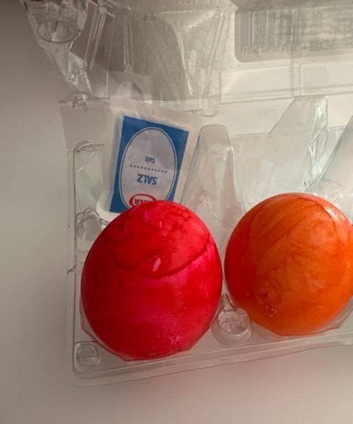 Bunte Eier gekocht und gefärbt