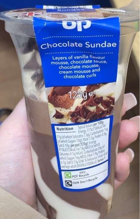 <56162105 47617/1/3 BRITISH CREAM CHOCOLATE SUNDAE